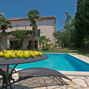  Villa Micheline